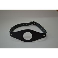 Кляп черный с прорезью