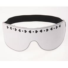 Маска белая с сердечками