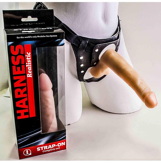 Фаллоимитатор с поясом Harness ( strap-on ) цвет телесный