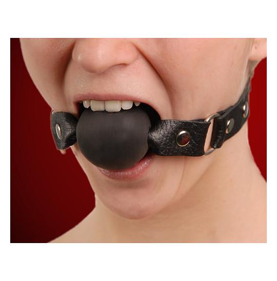 Кляп-шар из кожи и латекса цвет черный