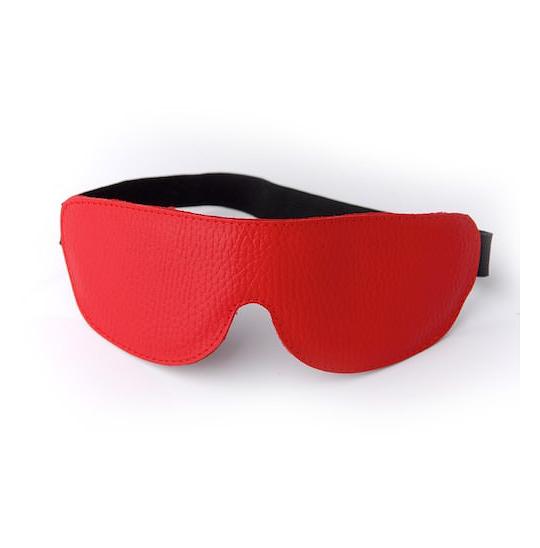 Маска закрытая красная цвет красный