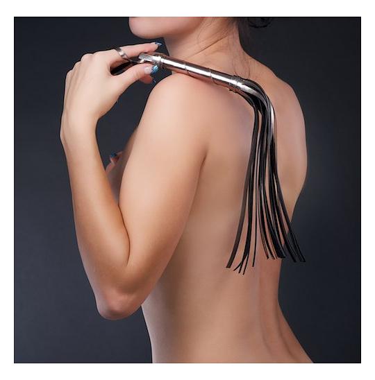 Плеть цвет белый